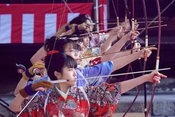 เทศกาลยิงธนู Toh-shiya   2027