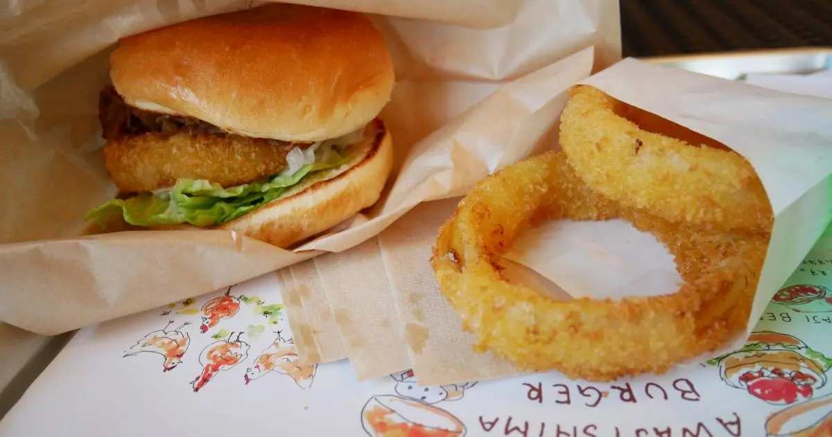 Awaji Island Onion Beef Burger - Awajishima, Hyogo - Japan Travel