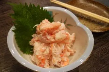 Freshly plucked crabmeat at Okaeri. (Photo: PPF)