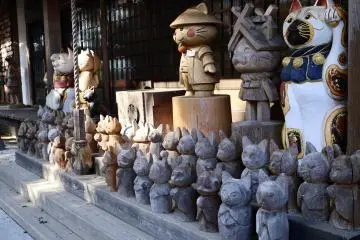 Photo:  Unrinji (“Cat Temple”) – JT