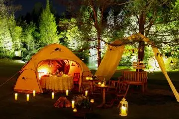 "Glamping" (glamorous camping) (Photo: Sendai Royal Park Hotel)