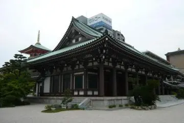 Tochoji Temple in Hakata