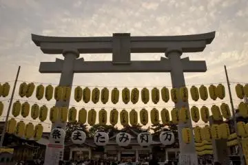 Hiroshima Gokoku-jinja is festooned with lanterns (Photo: <a href="http://www.gethiroshima.com" target="_blank" rel="noreferrer noopener nofollow">GetHiroshima</a>)
