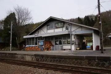 Gallery image