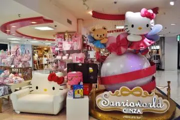 Sanrioworld has an impressive Hello Kitty display in front of the shop (Photo: Michelle Madden)