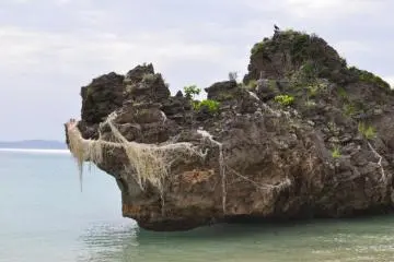 An interesting rock formation where we saw a huge crab climbing up the side. It was about the size of a baseball. (Photo: Michelle Madden)
