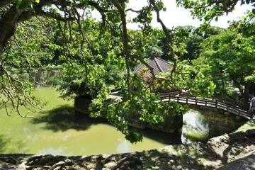 The pond outside of Shuri Castle (Photo: Michelle Madden)