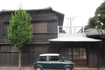 Gallery image