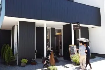 Gallery image