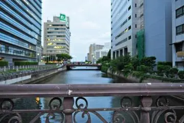 The Naka River that runs past Tenjin. You can cruise down the river in a boat. The port is close to Tenjin Chuo Koen (Central Park). (Photo: Michelle Madden)
