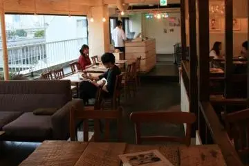 A to Z Cafe, Omotesando