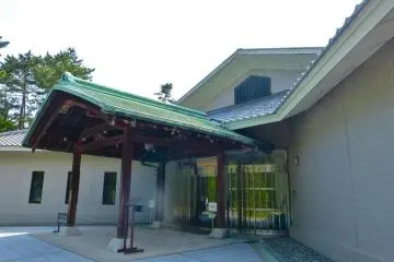 Gallery image
