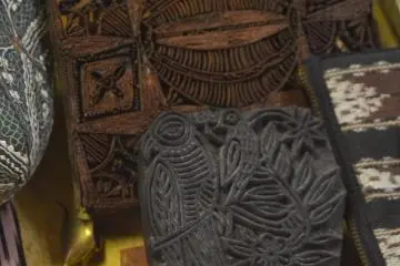 Tools that are used for dyeing using another method from Indonesia.