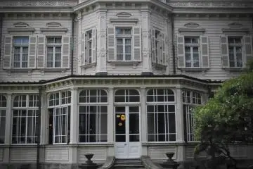 Gallery image