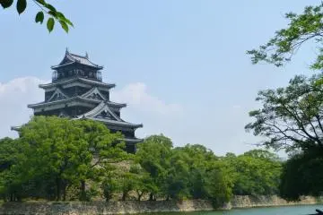 The Hiroshima Castle in all its glory