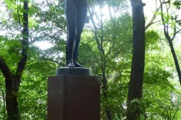 Yasutake Funakoshi's 'Eve' (1986) made from bronze. The apple in the woman's hand is a symbol of Eve in the Old Testament