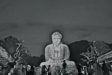 B&amp;W photo of Daibutsu&nbsp;light-up&nbsp;(Slightly retouched) (Photo: Larry Knipfing / JT)