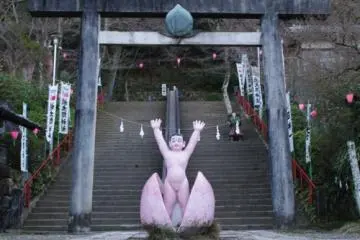 The story unfolds as you approach the shrine... (Photo: Aichi Prefecture)
