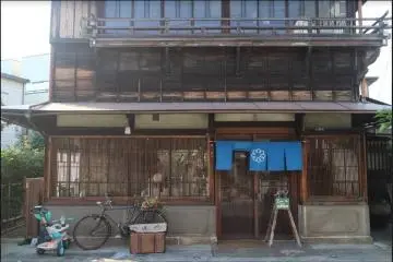 Gallery image