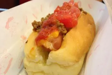 The "Okinawa Tacos Dog" is an American favorite with an Okinawan twist. (Photo: Kathryn Spoor )