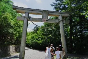 Despite the beauty of the place, it is not a very touristic area.