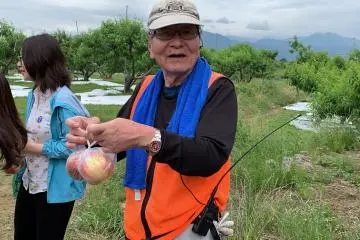 Peach Picking at Misaka Farm 'Grape House'