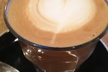 Latte Graphic in Machida