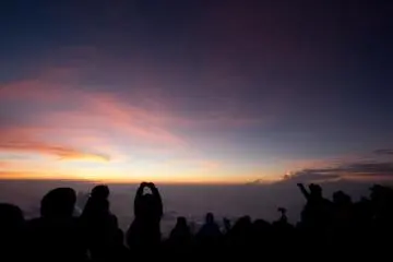 Sunrise (Photo: <a href="https://en.japantravel.com/shizuoka/fuji-san/2446" target="_blank" rel="noreferrer noopener nofollow">Nicole Bauer</a> / JT)
