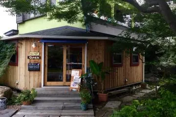 Gallery image
