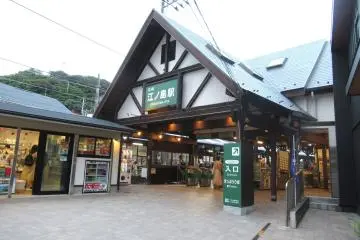 Gallery image