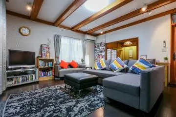 The Gotanda House is perfect for large family groups.  (Photo: <a href="https://www.tokyofamilystays.com" target="_blank" rel="noreferrer noopener nofollow">Tracey Northcott</a>)
