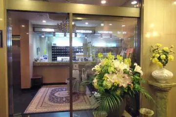 Gallery image