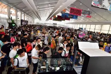 Photo: Sneaker Con