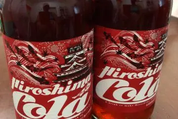 Hiroshima cola (Photo: <a href="http://www.gethiroshima.com" target="_blank" rel="noreferrer noopener nofollow">GetHiroshima.com</a>)