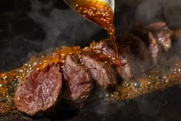 Mouth-watering food (Photo: LAF Entertainment Inc.)