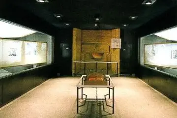 Interior of mural hall (Photo: from brochure)