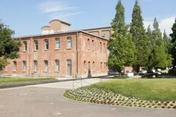 The old red bricked buildings are local landmarks. (Photo: Aichi Prefecture)