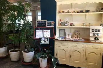 Gallery image