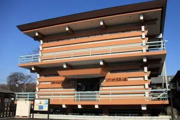 Tokuzo-ji Temple Museum (Photo: <a href="https://taji1325.wordpress.com/2010/12/25/12%E6%9C%8825%E6%97%A5%E3%80%80%E3%80%80%E5%BE%B3%E8%94%B5%E5%AF%BA/" target="_blank" rel="noreferrer noopener nofollow">Image, Taji1325's Blog</a>)
