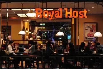 Royal Host has something for everyone (Photo: <a href="https://www.flickr.com/photos/sinkdd/4176878942" target="_blank" rel="noreferrer noopener nofollow">sinkdd</a> / <a href="https://creativecommons.org/licenses/by-nc-sa/2.0/" target="_blank" rel="noreferrer noopener nofollow">CC BY-NC-SA 2.0</a>)