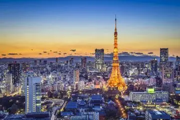 Tokyo Tower and skyline, Tokyo (Photo: <a href="https://www.flickr.com/photos/143951935@N07/28350408591" target="_blank" rel="noreferrer noopener nofollow">Derrick Brutel</a> / <a href="https://creativecommons.org/licenses/by-sa/2.0/" target="_blank" rel="noreferrer noopener nofollow">CC BY-SA 2.0</a>)