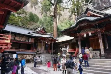 Haruna Shrine is a great power spot (Photo: <a href="https://commons.wikimedia.org/wiki/File:Haruna_Honden.JPG" target="_blank" rel="noreferrer noopener nofollow">Unkei6hokusai4</a> / <a href="https://creativecommons.org/licenses/by-sa/3.0/deed.en" target="_blank" rel="noreferrer noopener nofollow">CC BY-SA 3.0</a>)