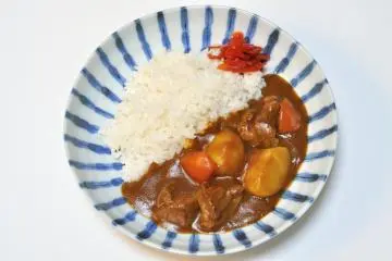 Kaigun naval curry (Photo: <a href="https://commons.wikimedia.org/wiki/File:Beef_curry_rice_003.jpg" target="_blank" rel="noreferrer noopener nofollow">Ocdp</a> / <a href="https://creativecommons.org/publicdomain/zero/1.0/" target="_blank" rel="noreferrer noopener nofollow">CC0 1.0</a>)