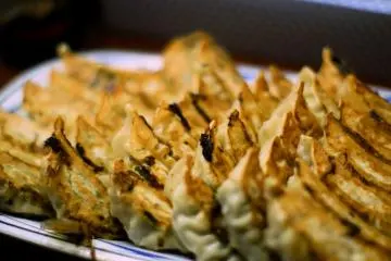 Utsunomiya gyoza dumplings (Photo: <a href="https://www.flickr.com/photos/shuichi/2110409316" target="_blank" rel="noreferrer noopener nofollow">Shuichi Aizawa</a> / <a href="https://creativecommons.org/licenses/by/2.0/" target="_blank" rel="noreferrer noopener nofollow">CC BY 2.0</a>)