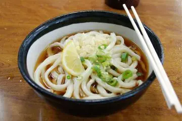 Sanuki udon noodles (Photo: <a href="https://www.flickr.com/photos/raneko/2379869426/" target="_blank" rel="noreferrer noopener nofollow">raneko</a> / <a href="https://creativecommons.org/licenses/by/2.0/" target="_blank" rel="noreferrer noopener nofollow">CC BY 2.0</a>)
