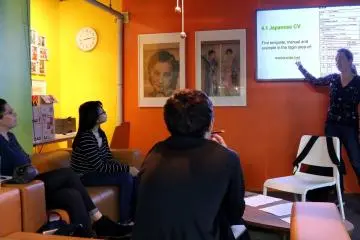 Job counselling session at the World Unite office in Tokyo (Photo: World Unite)