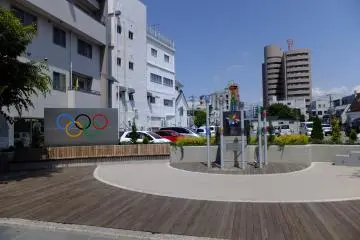 The Nagano Olympic Memorial Park - you can see around the city that the Games were a big deal! (Photo: <a href="https://upload.wikimedia.org/wikipedia/commons/3/3b/Nagano_Olympic_Memorial_Park_20120625.jpg" target="_blank" rel="noreferrer noopener nofollow">掬茶 / CC By SA 3.0</a>)
