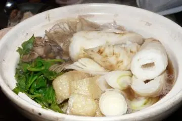 Kiritanpo nabe (Photo: <a href="https://commons.wikimedia.org/wiki/File:Kiritanpo_nabe_z.JPG" target="_blank" rel="noreferrer noopener nofollow">Chensiyuan</a> / <a href="https://creativecommons.org/licenses/by-sa/4.0/deed.en" target="_blank" rel="noreferrer noopener nofollow">CC BY-SA 4.0</a>)