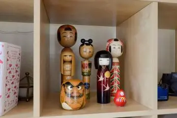 Dento kokeshi dolls, Miyagi prefecture (Photo: <a href="https://www.flickr.com/photos/irisphotos/8646761798/in/photolist-eb5V2Y" target="_blank" rel="noreferrer noopener nofollow">sk </a> / <a href="https://creativecommons.org/licenses/by-nd/2.0/" target="_blank" rel="noreferrer noopener nofollow">CC BY-ND 2.0</a>)