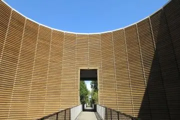 Wood = good! (Photo: <a href="https://commons.wikimedia.org/wiki/File:Inside_of_The_Museum_for_wood_culture.JPG" target="_blank" rel="noreferrer noopener nofollow">KishujiRapid </a> / <a href="https://creativecommons.org/licenses/by-sa/4.0/deed.en" target="_blank" rel="noreferrer noopener nofollow">CC BY-SA 4.0</a>)